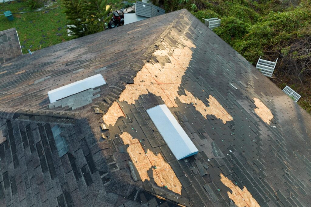 5 Signs Your Home Needs Residential Roofing Services